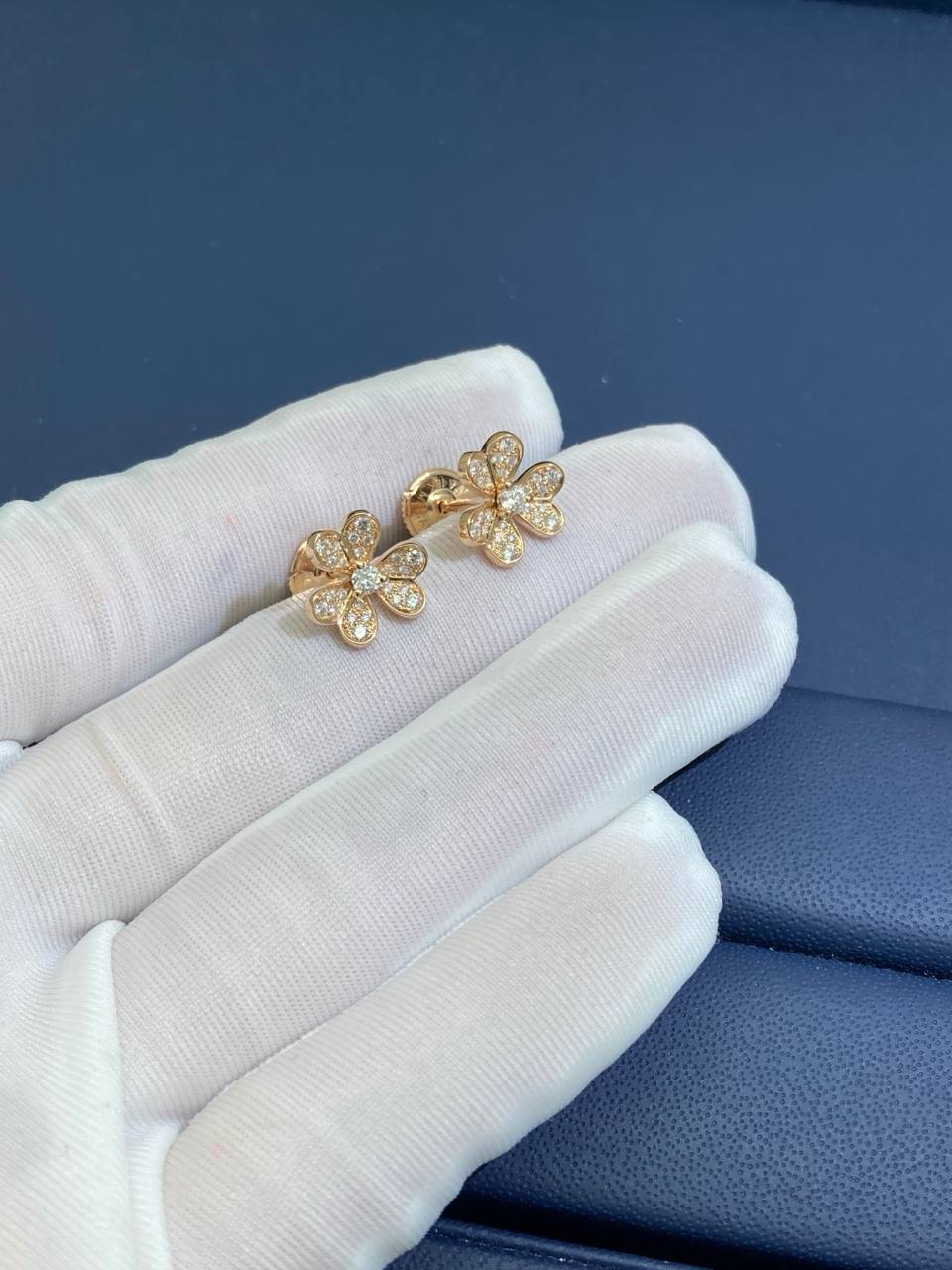 VC Floral full pave diamond earrings, Mini model