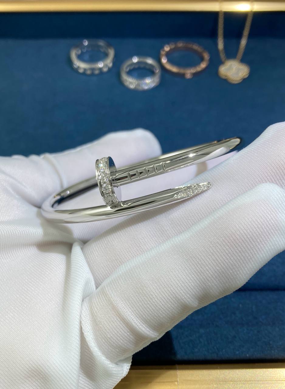 Nail bracelet with diamonds, Medium model