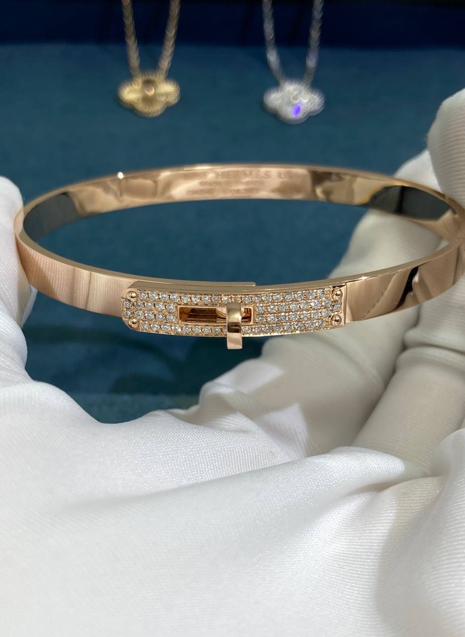HRMS bracelet with diamonds