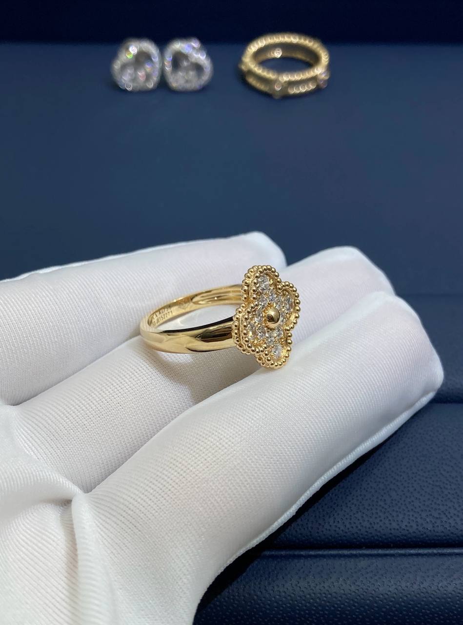 VC full pave diamond ring