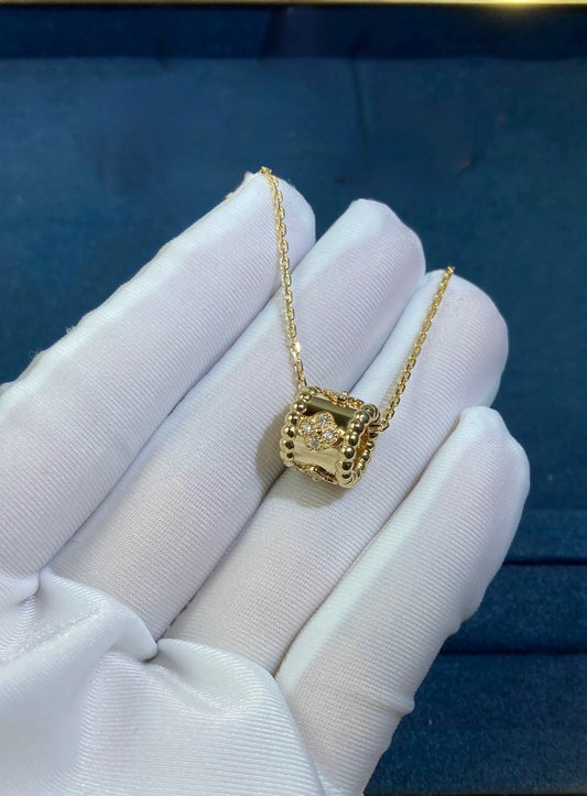 VC pendant with diamonds