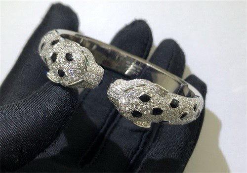 Panther double head half-pave diamond bracelet, Medium model