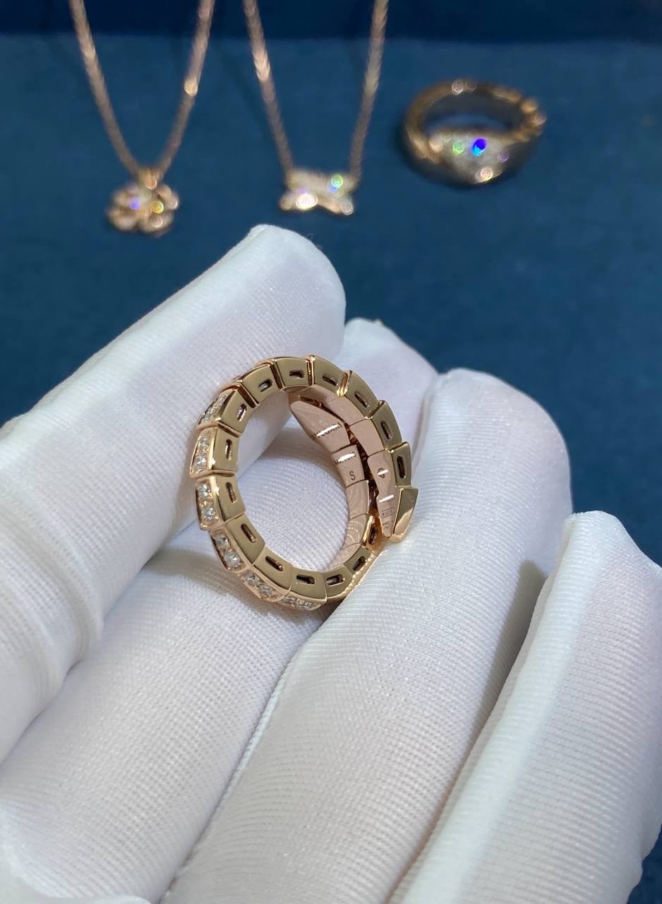 Serpenti full pave diamond ring, Small model