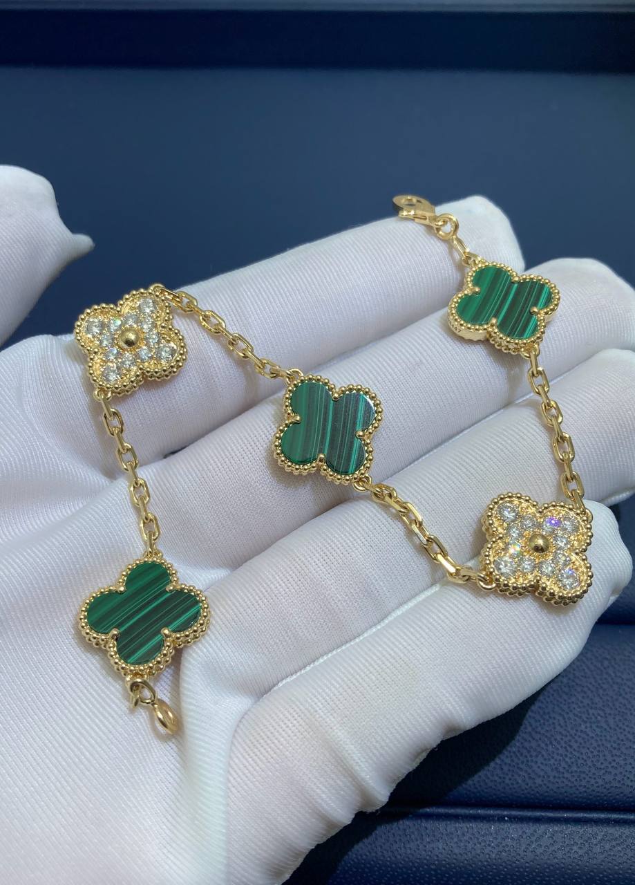 VC Malachite bracelet with diamonds