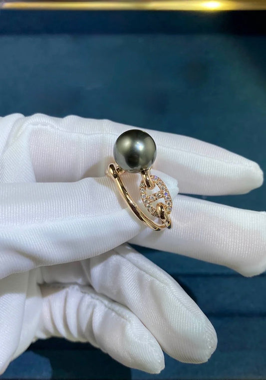 HRMS pearl ring with diamonds