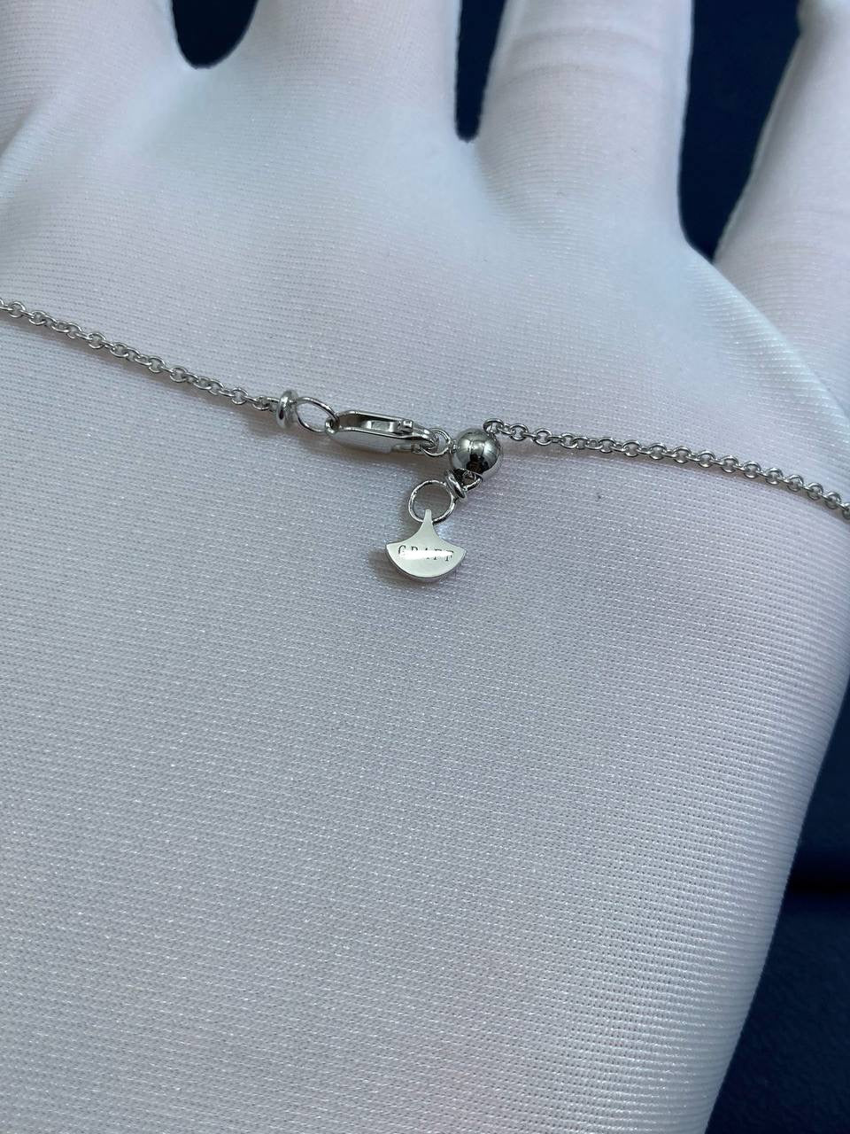GRFF floral full pave diamond pendant