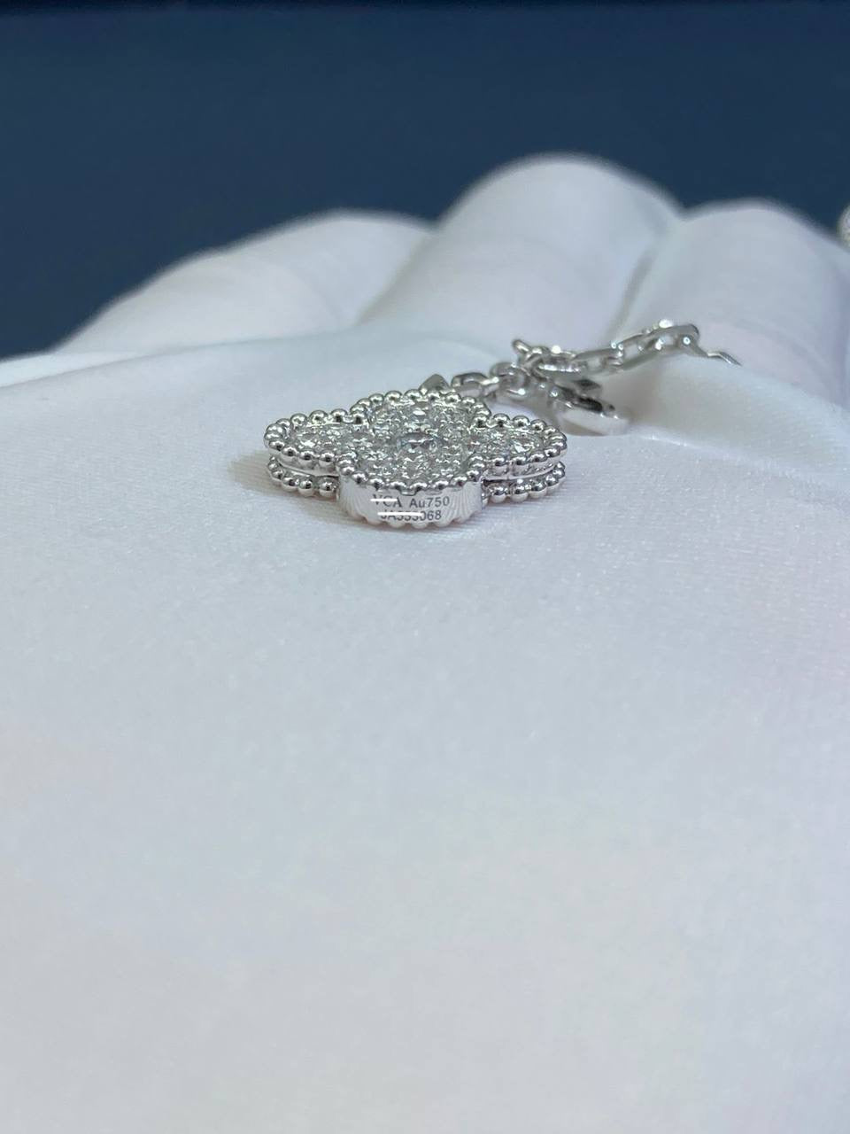 VC 6 Motif full pave diamond necklace