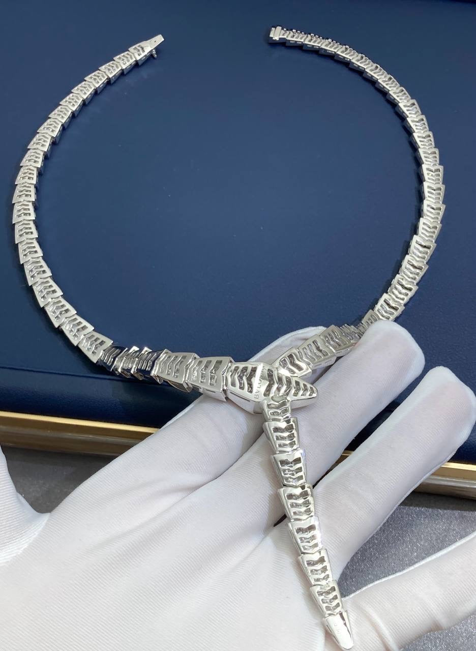 Serpenti full pave diamond necklace, Large model