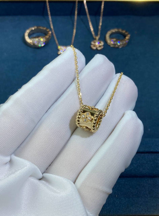 VC pendant with diamonds