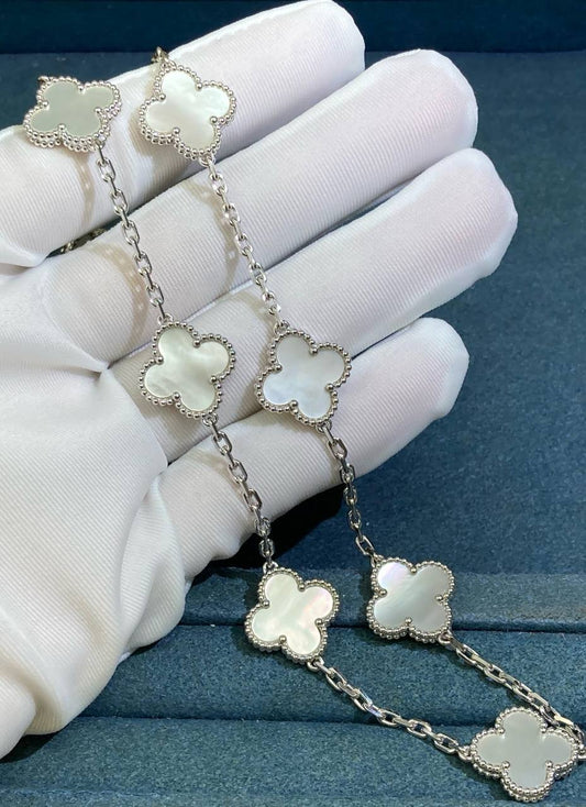 VC 10 motif white Mother-of-Pearl necklace
