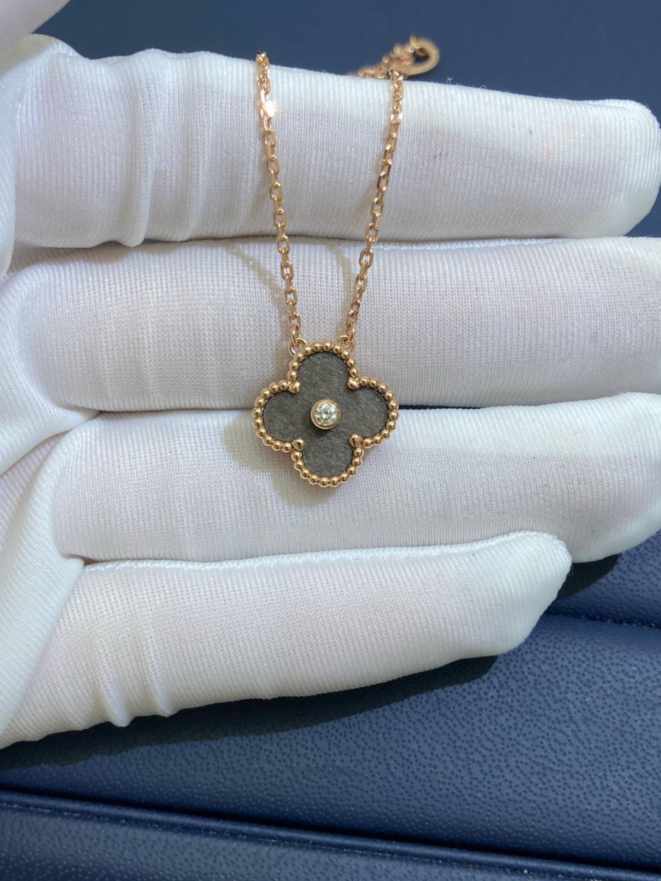 VC Obsidian Holiday pendant