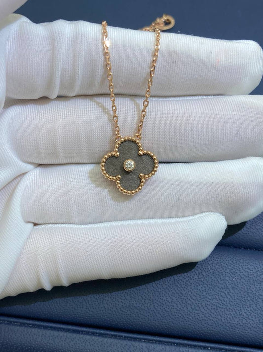 VC Obsidian Holiday pendant
