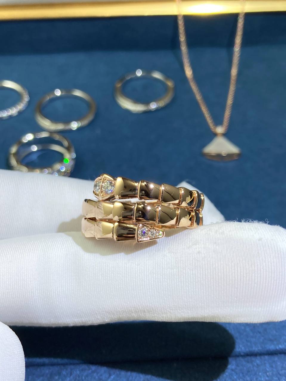 Serpenti double row ring with diamonds