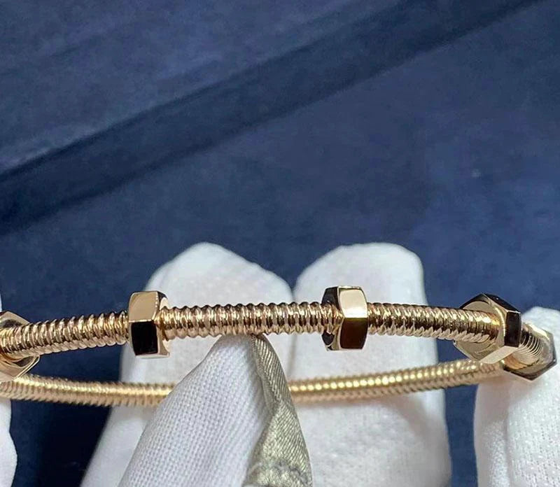 Screw bracelet