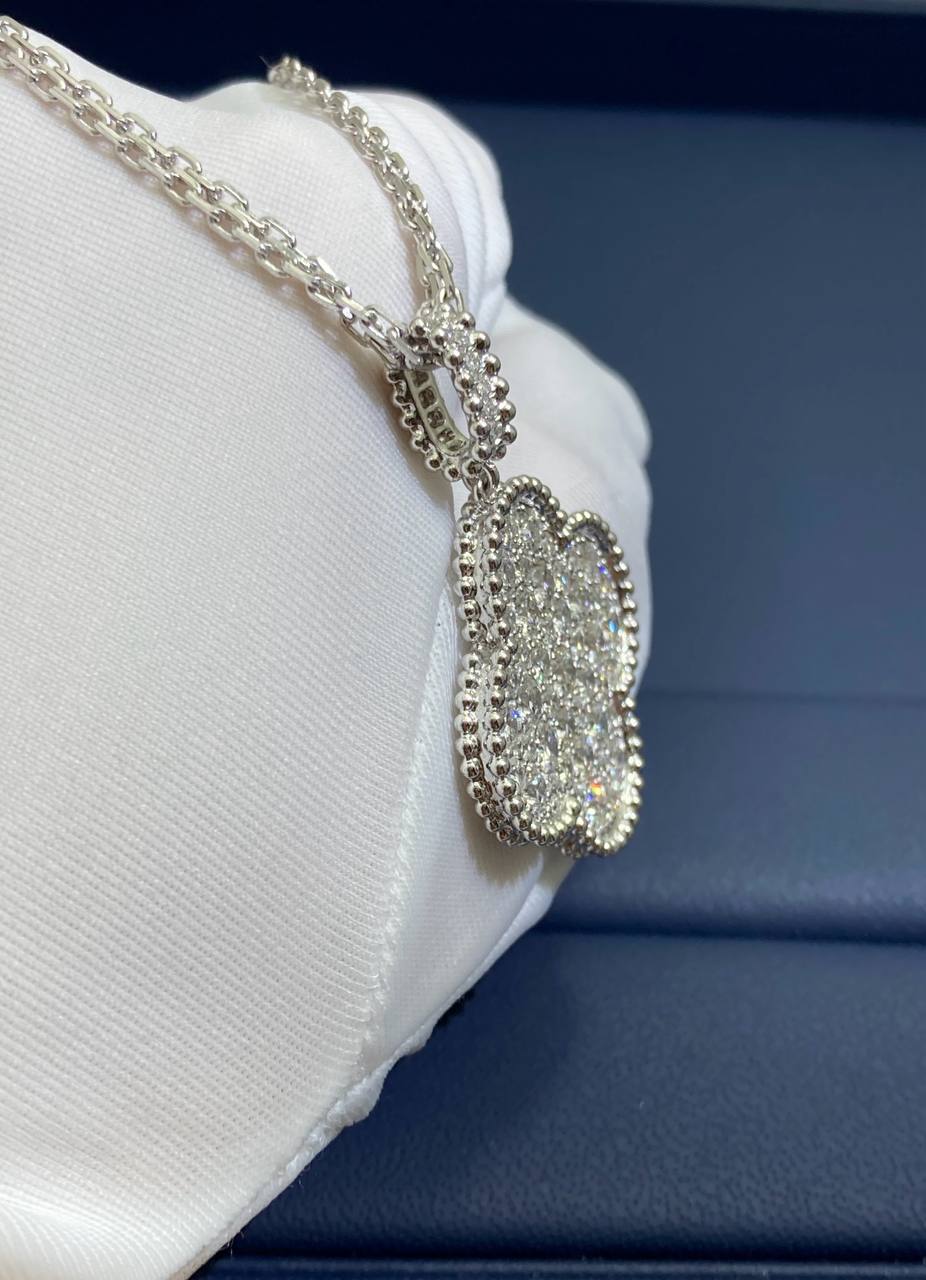 VC full pave diamond pendant, Large model