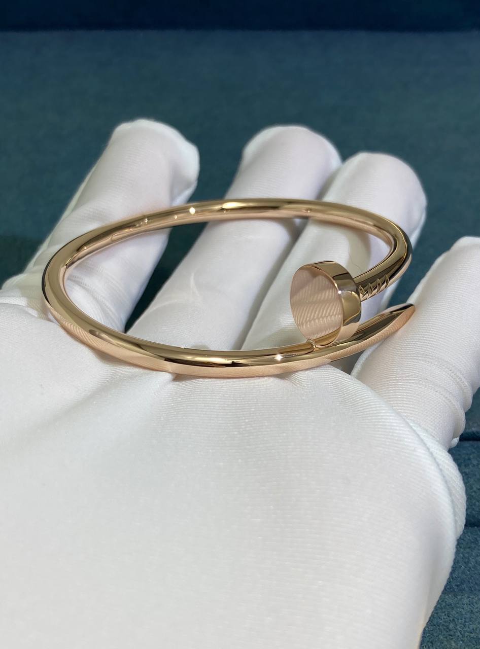 Nail bracelet, Medium model
