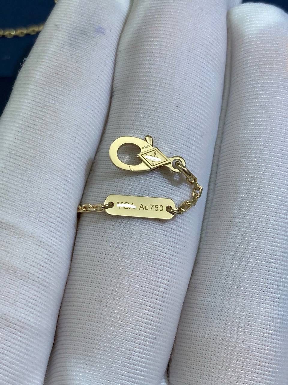 VC Tiger’s eye pendant