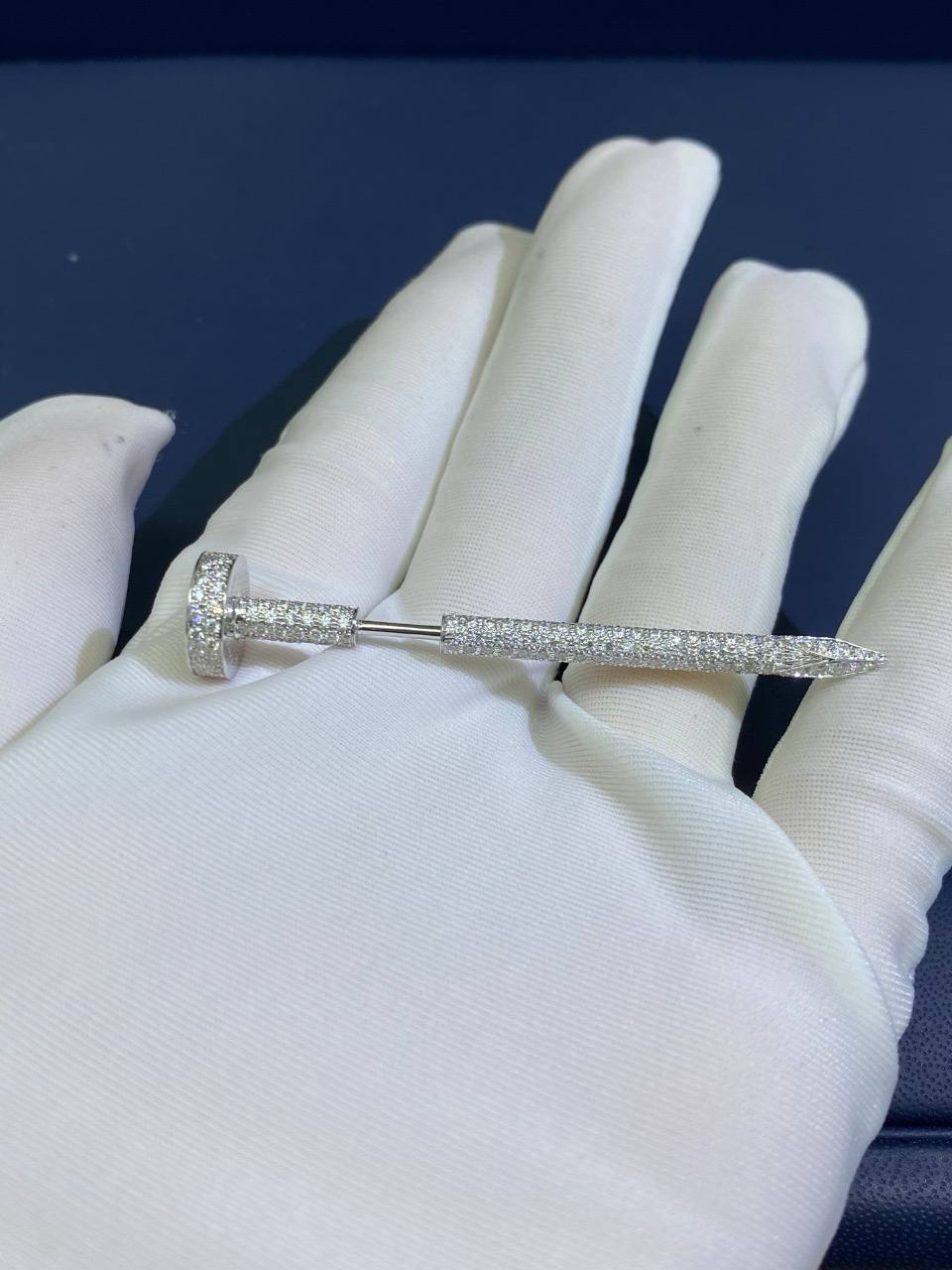 Nail full pave diamond brooch
