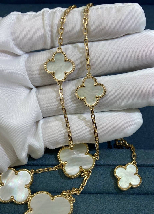 VC 6 motif Mother-of-Pearl necklace