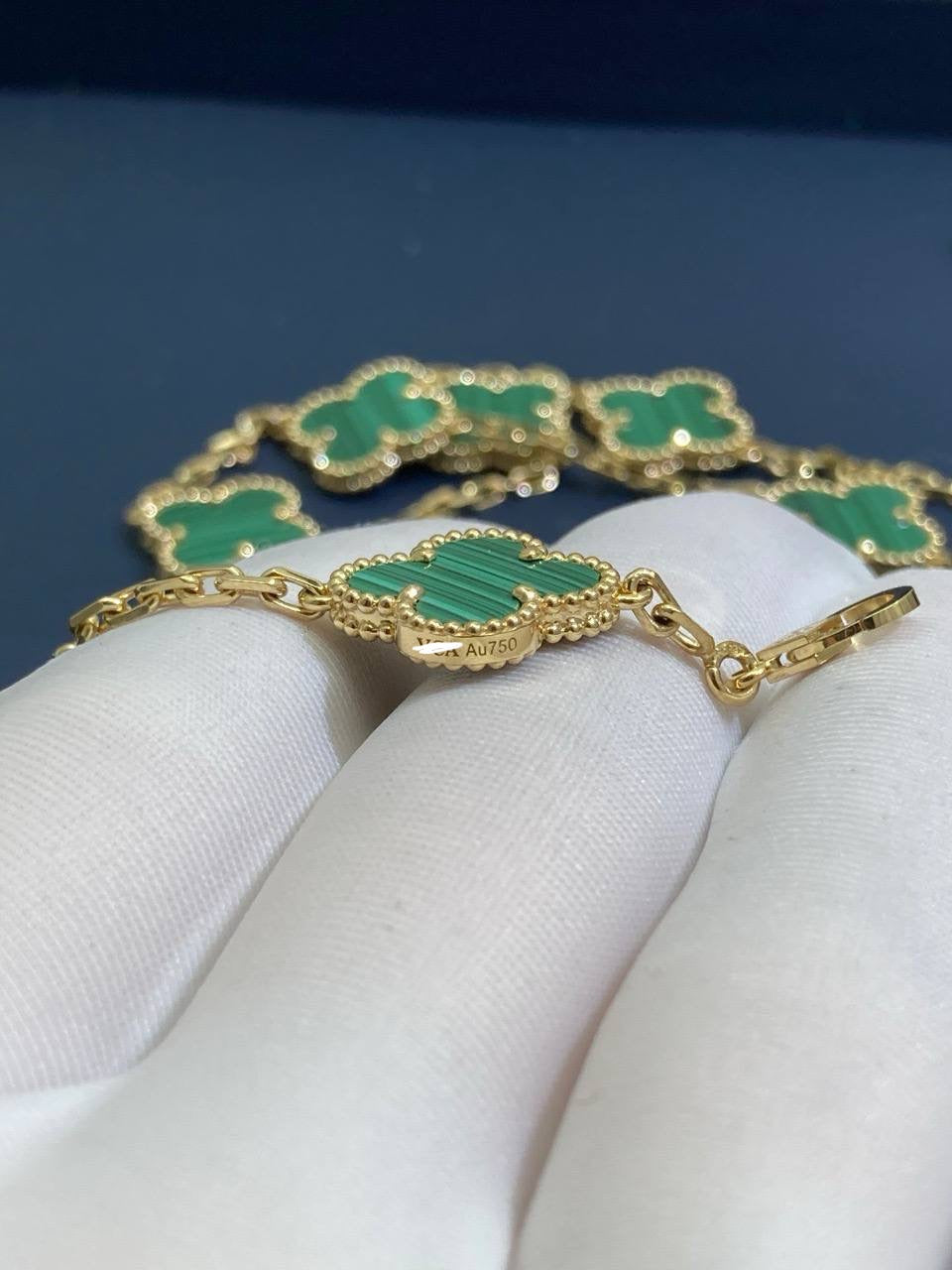 VC 10 motif Malachite necklace