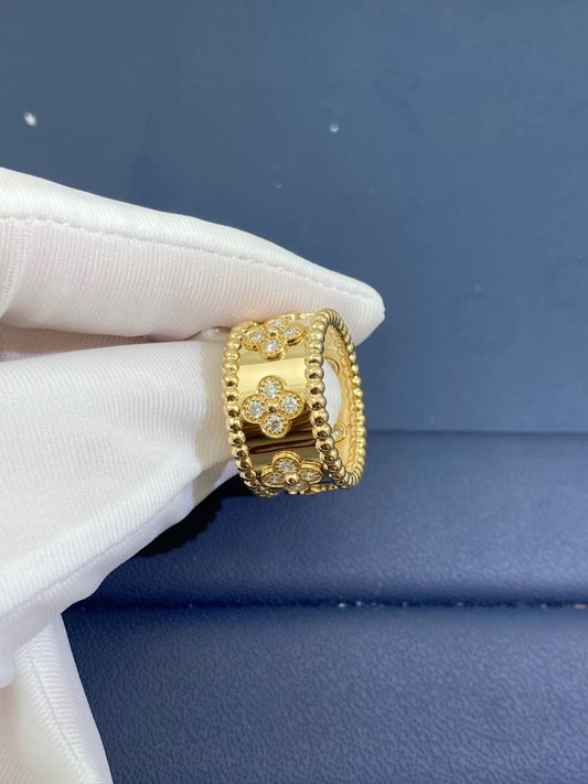 VC ring with diamonds, Medium model