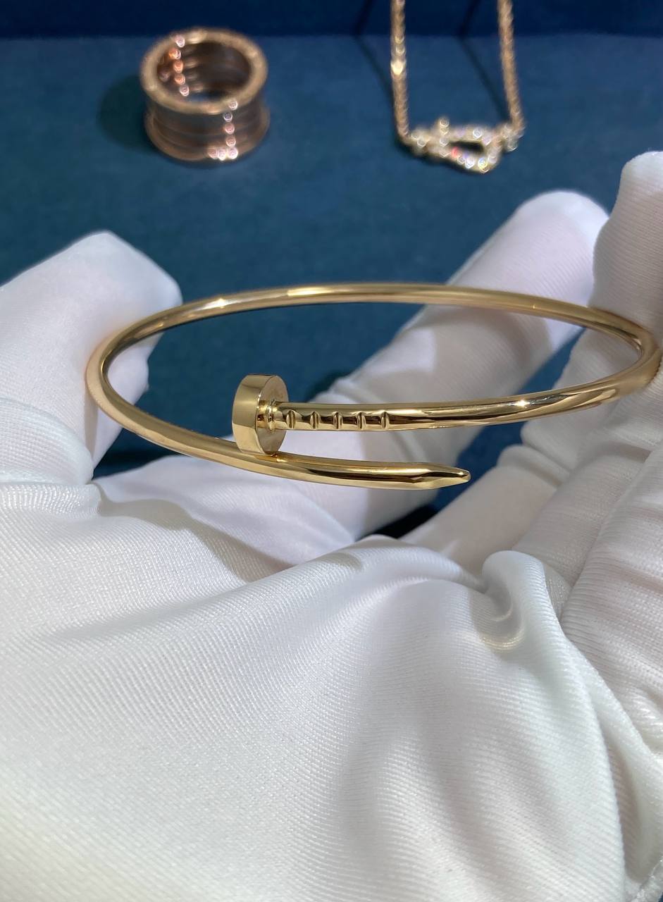 Nail bracelet, Small model