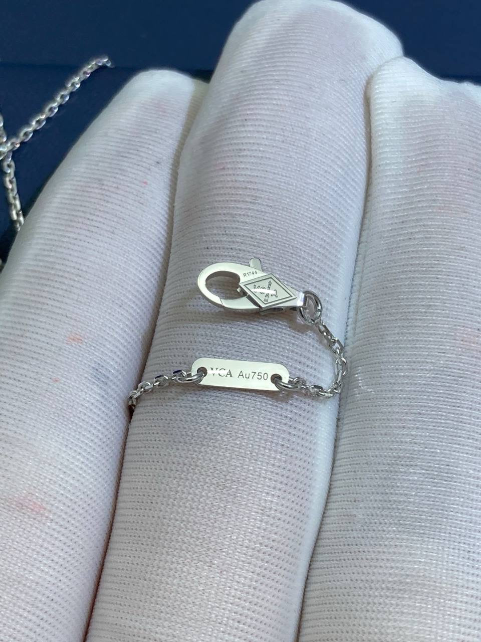 VC full pave diamond pendant, Mini model