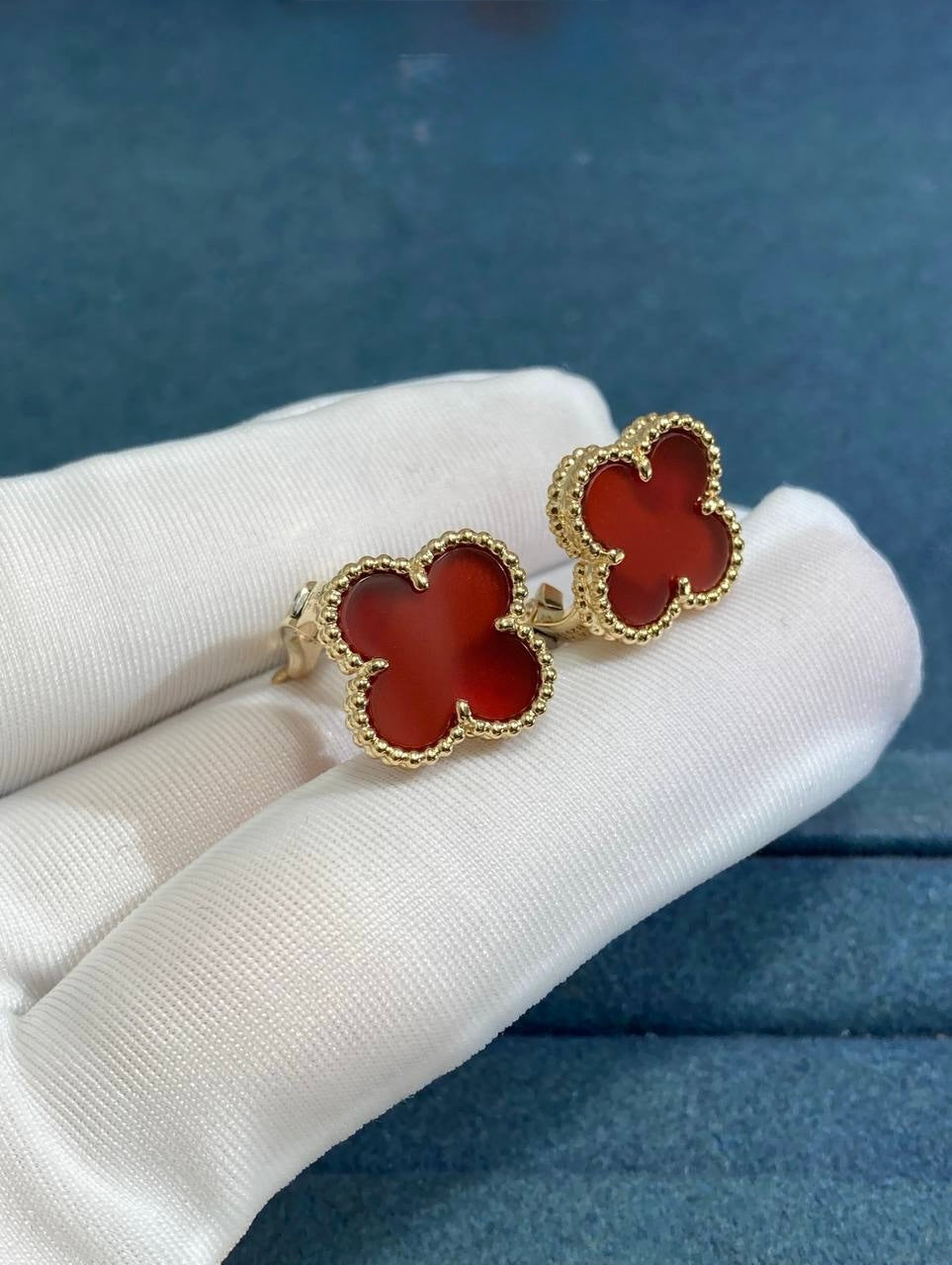 VC Carnelian earrings 15mm