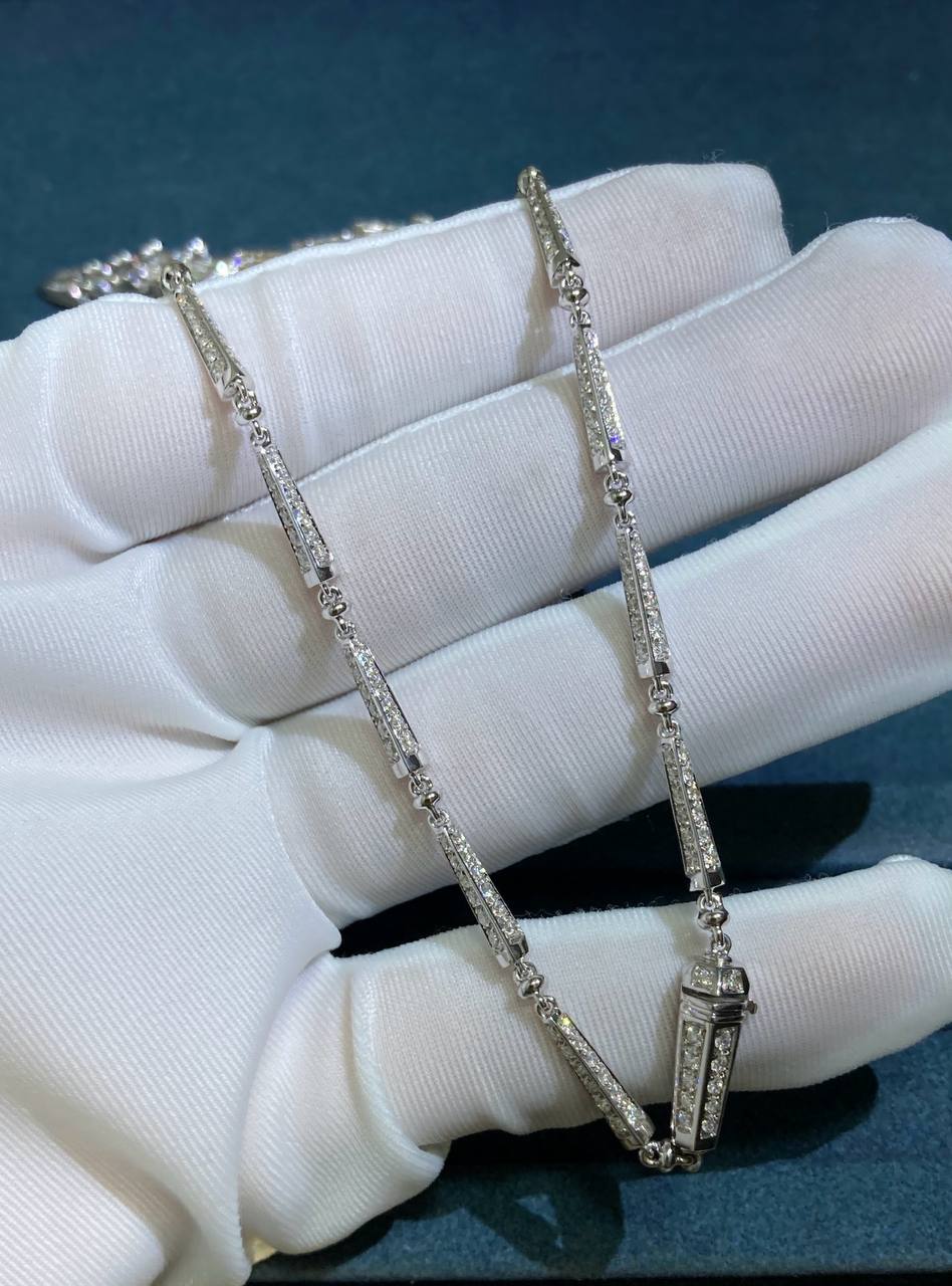 Serpenti full pave diamond pendant, Large model