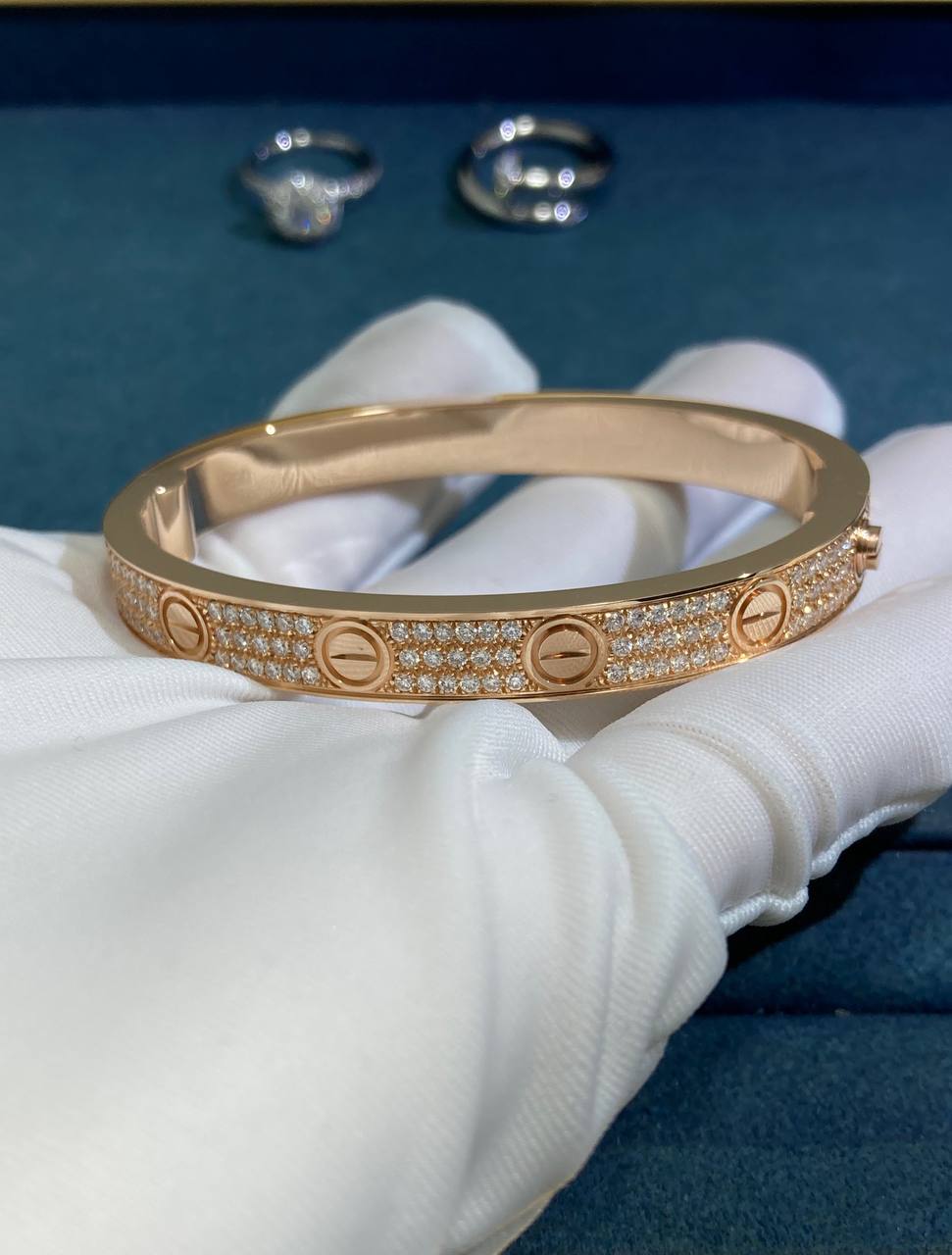 Love full pave diamond bracelet Classic model
