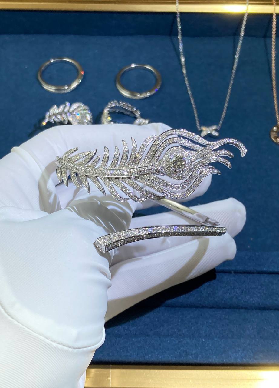 BCHRN feather full pave diamond bracelet