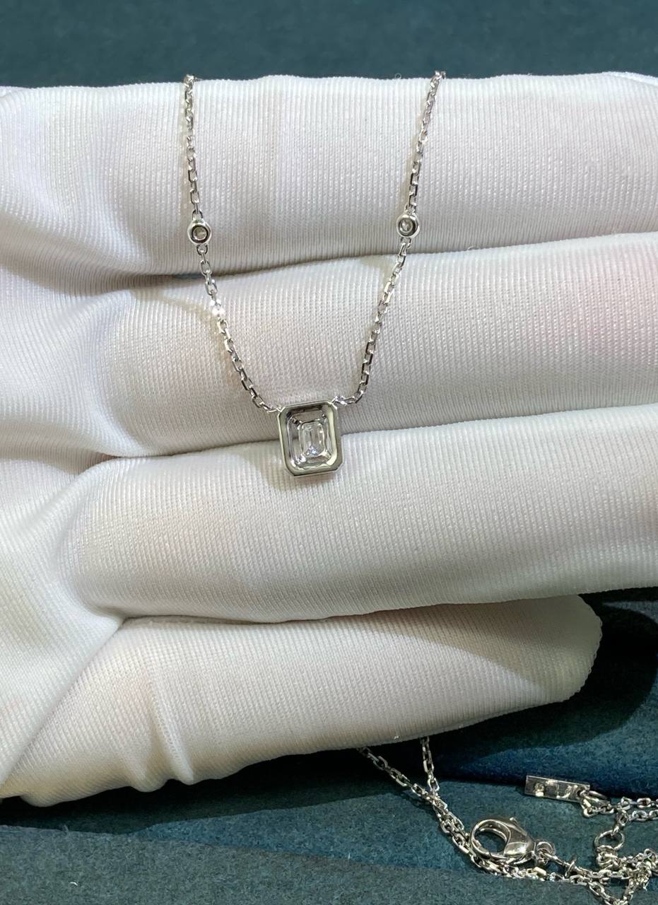 MSSK two-rows necklace with pear-cut and Emerald-cut diamonds