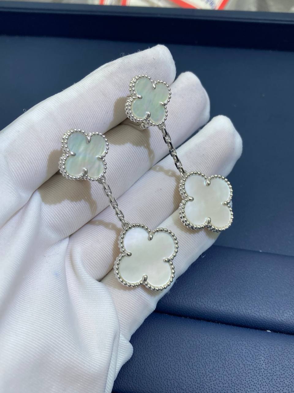 VC Mother-of-Pearl double earrings