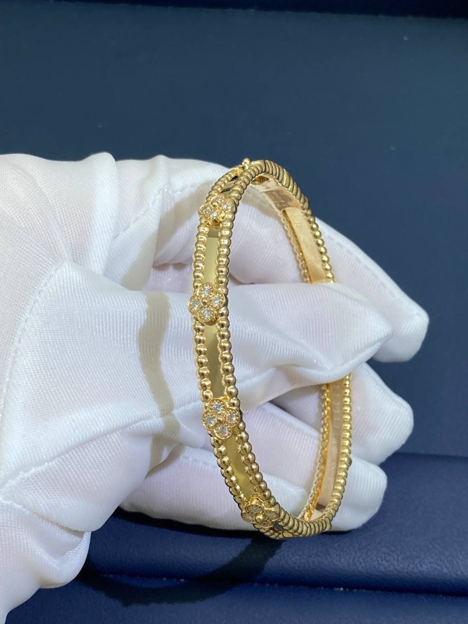 VC floral bracelet with diamonds