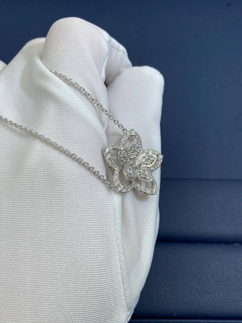 GRFF floral full pave diamond pendant