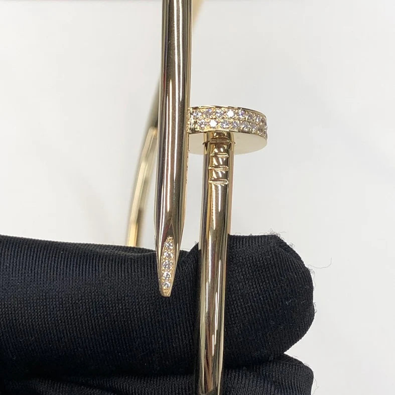 Nail necklace with diamonds, Medium model