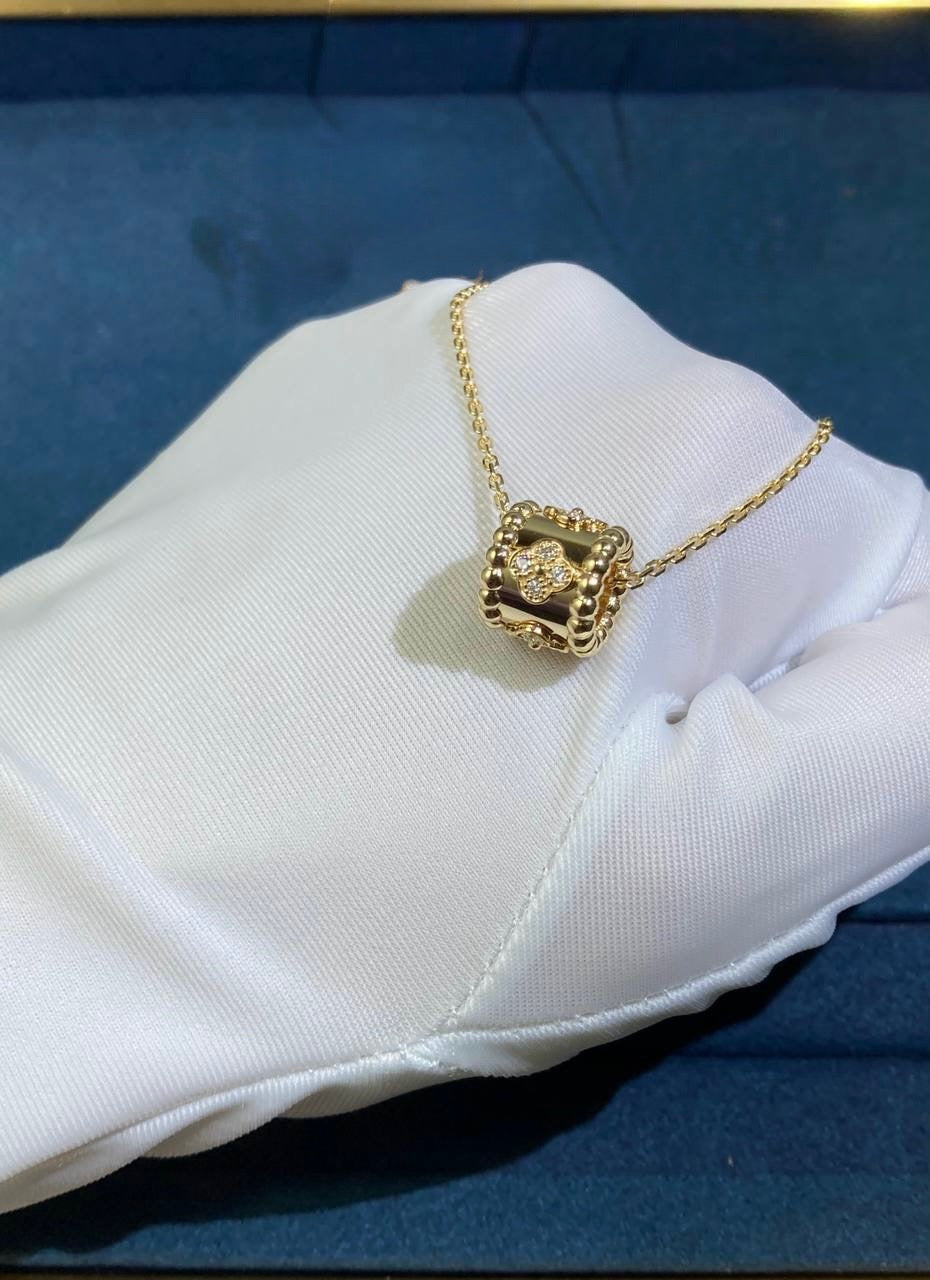 VC pendant with diamonds