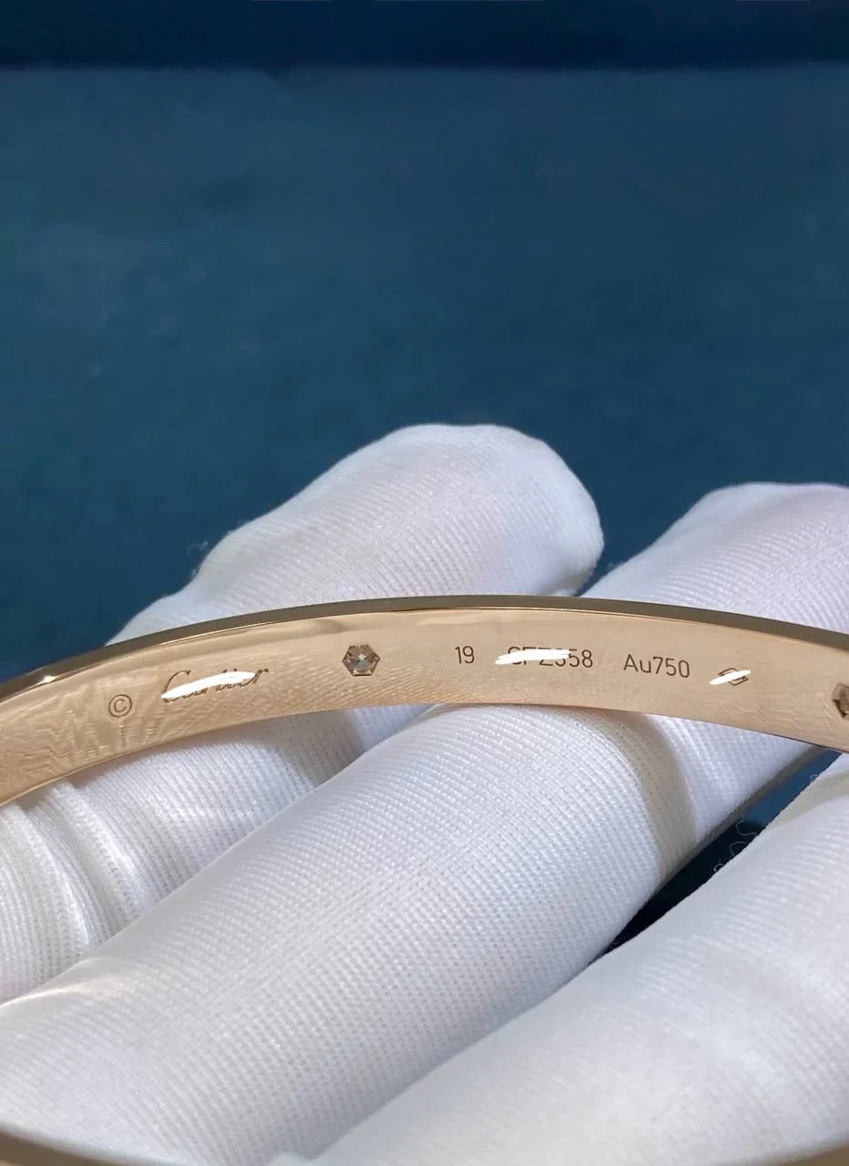 Love bracelet with 4 diamonds, Classic model