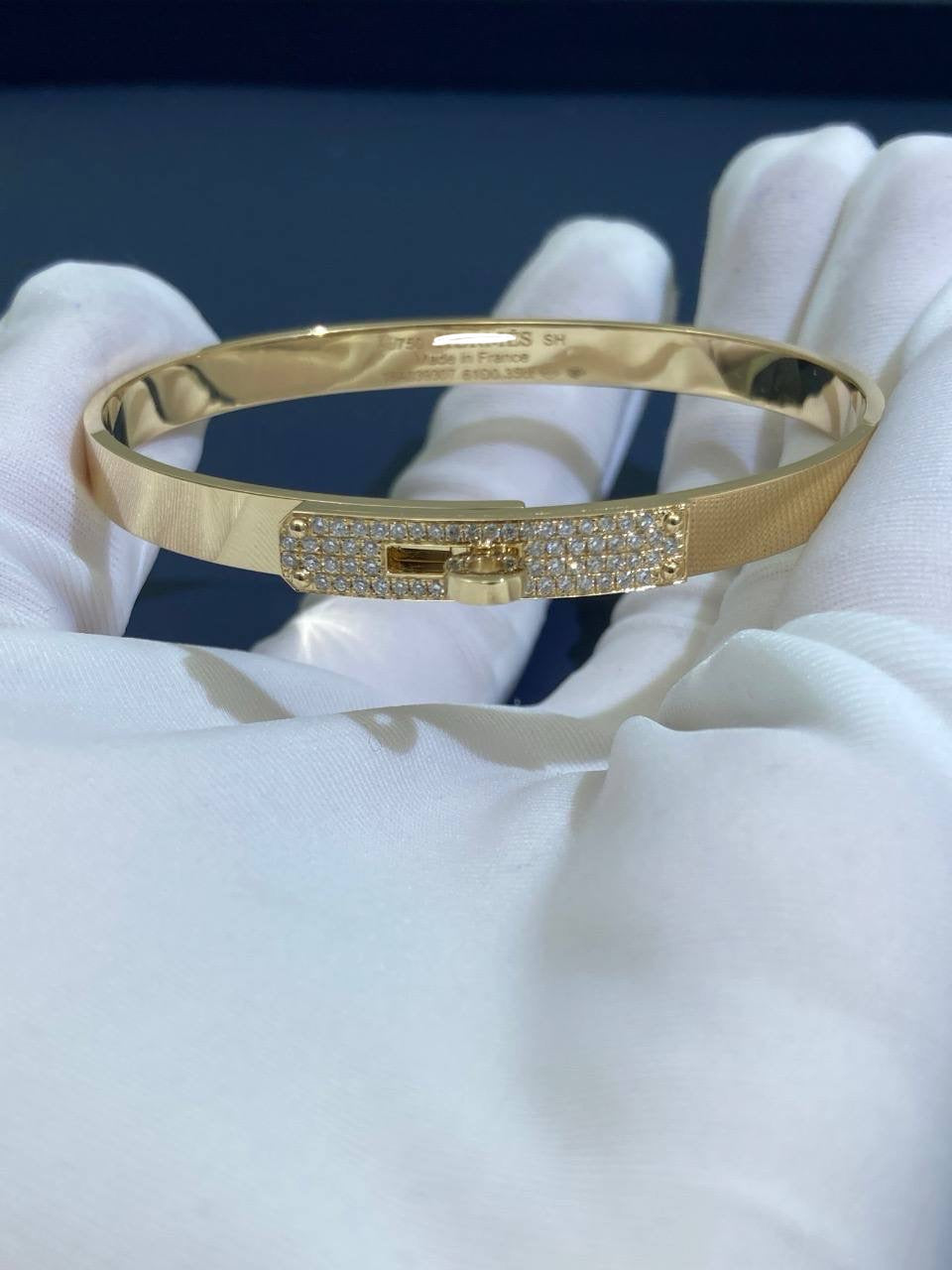 HRMS bracelet with diamonds