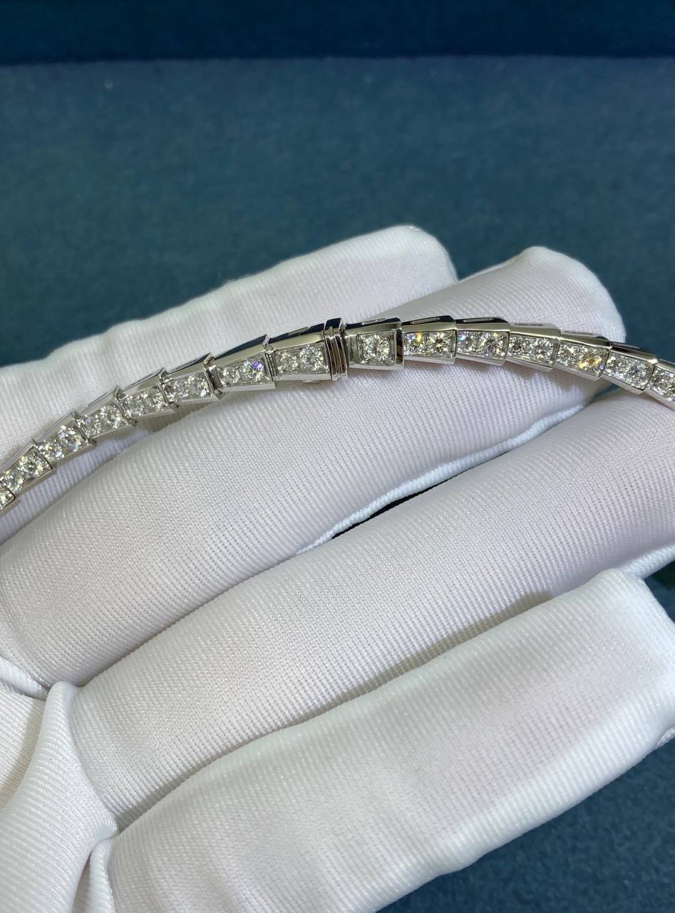 Serpenti full pave diamond necklace