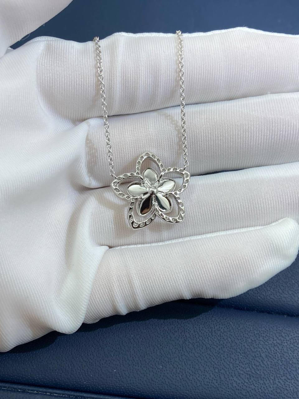 GRFF floral full pave diamond pendant