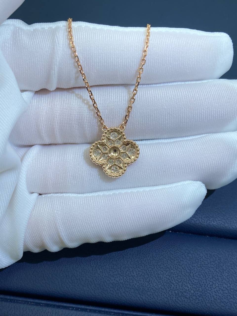 VC full pave diamond pendant