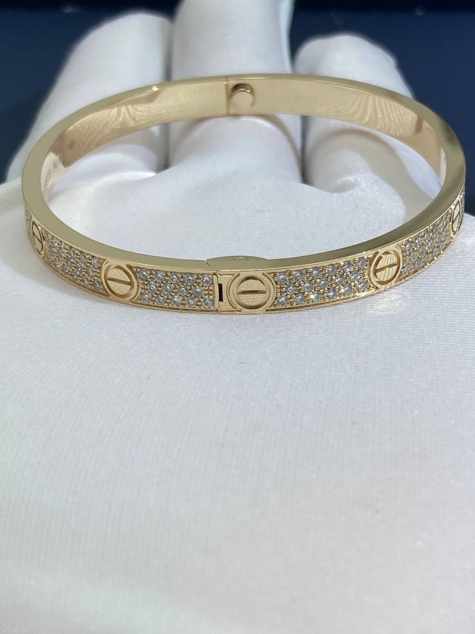 Love full pave diamond bracelet, Medium model