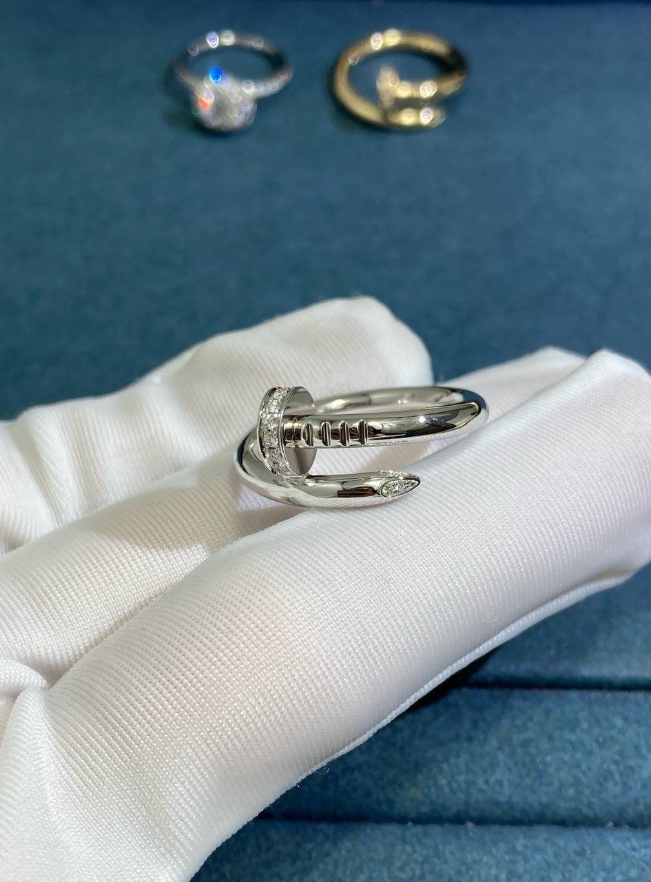 Nail ring with diamonds, Classic model