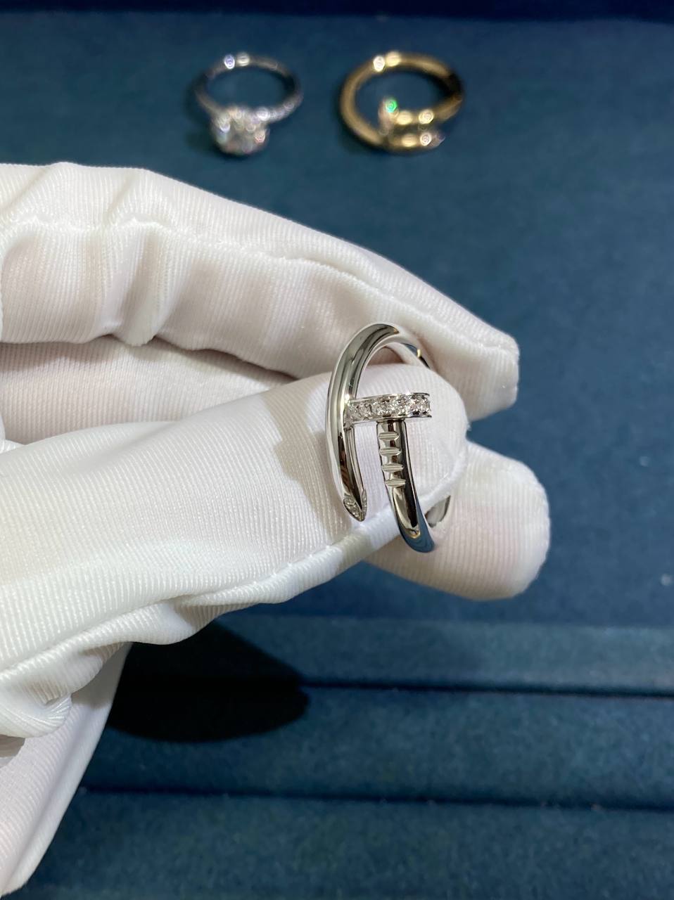 Nail ring with diamonds, Classic model