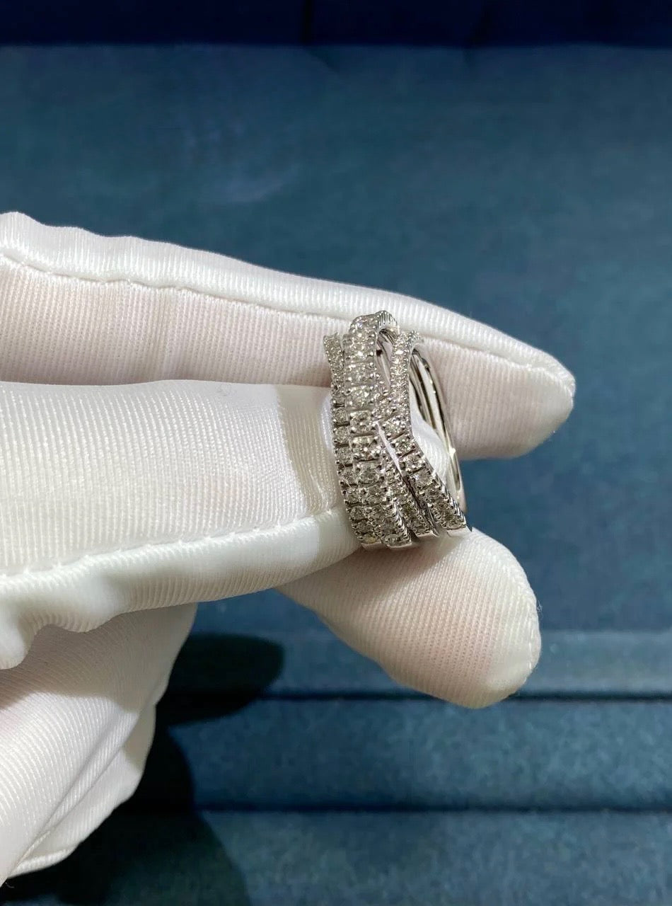 Etincelle full pave diamond ring