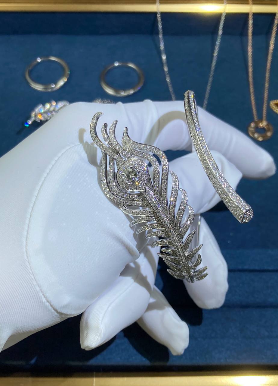 BCHRN feather full pave diamond bracelet