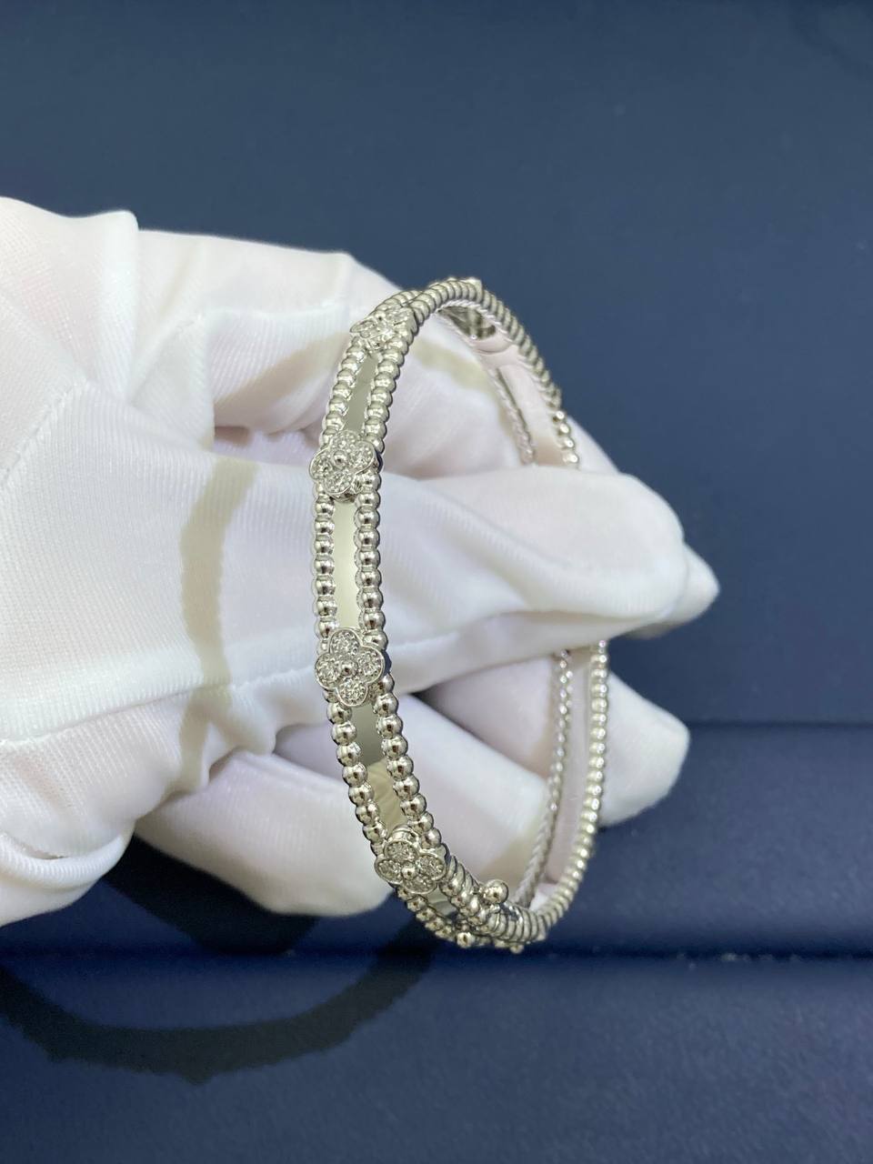 VC floral bracelet with diamonds